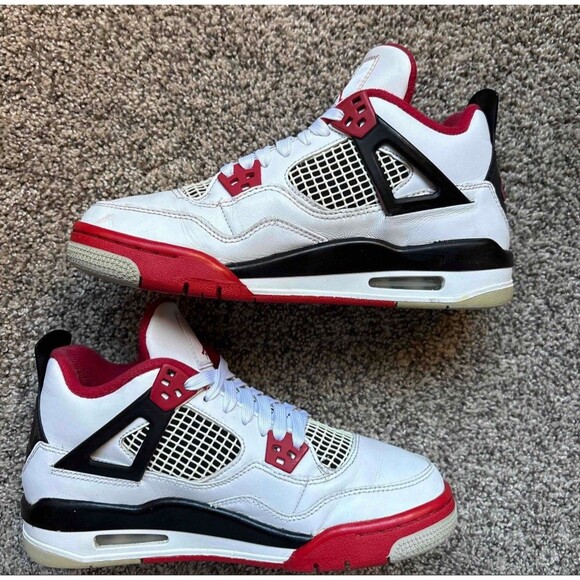 Nike Air Jordan 4 Retro Fire Red Size 6 Youth (Size 7.5 Women's) - Picture 2 of 9